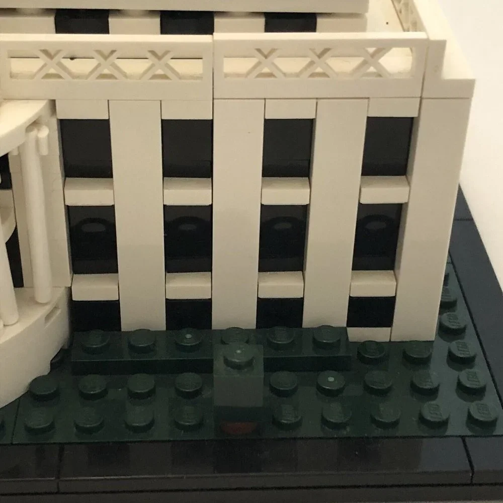Lego Architecture White House 21006 Built Missing Flag